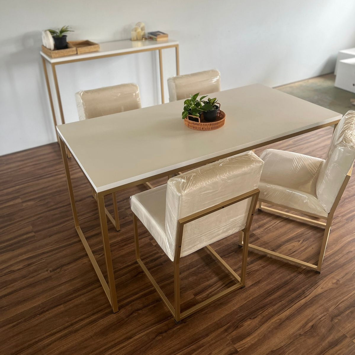 Vista 5 x 2.5 Dining Set 02