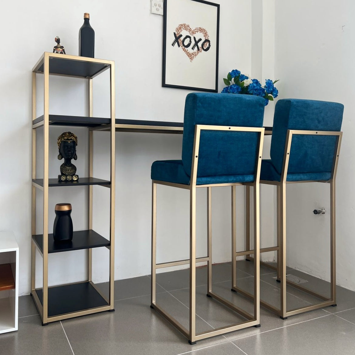 Glito Mini Bar Table