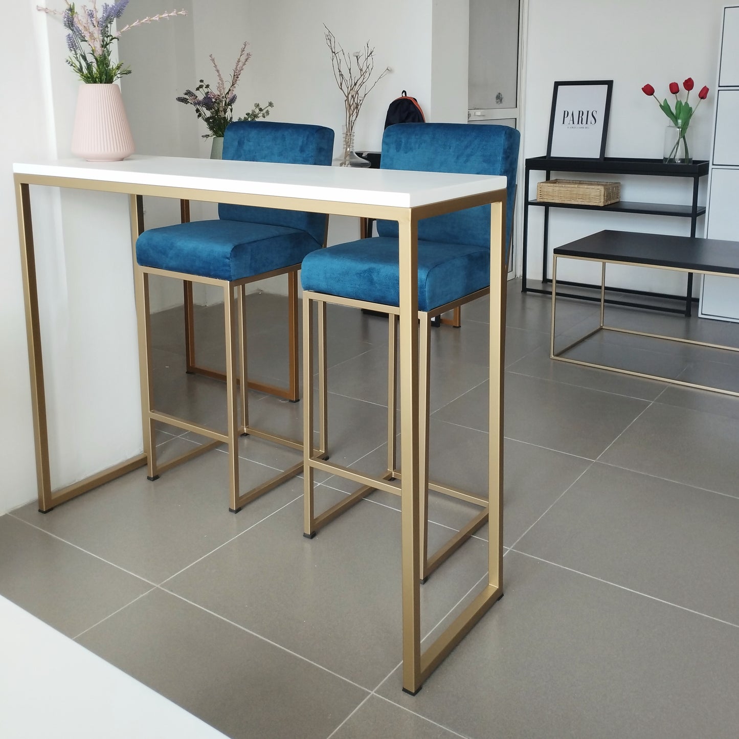 Streamline Bar Table + Chairs