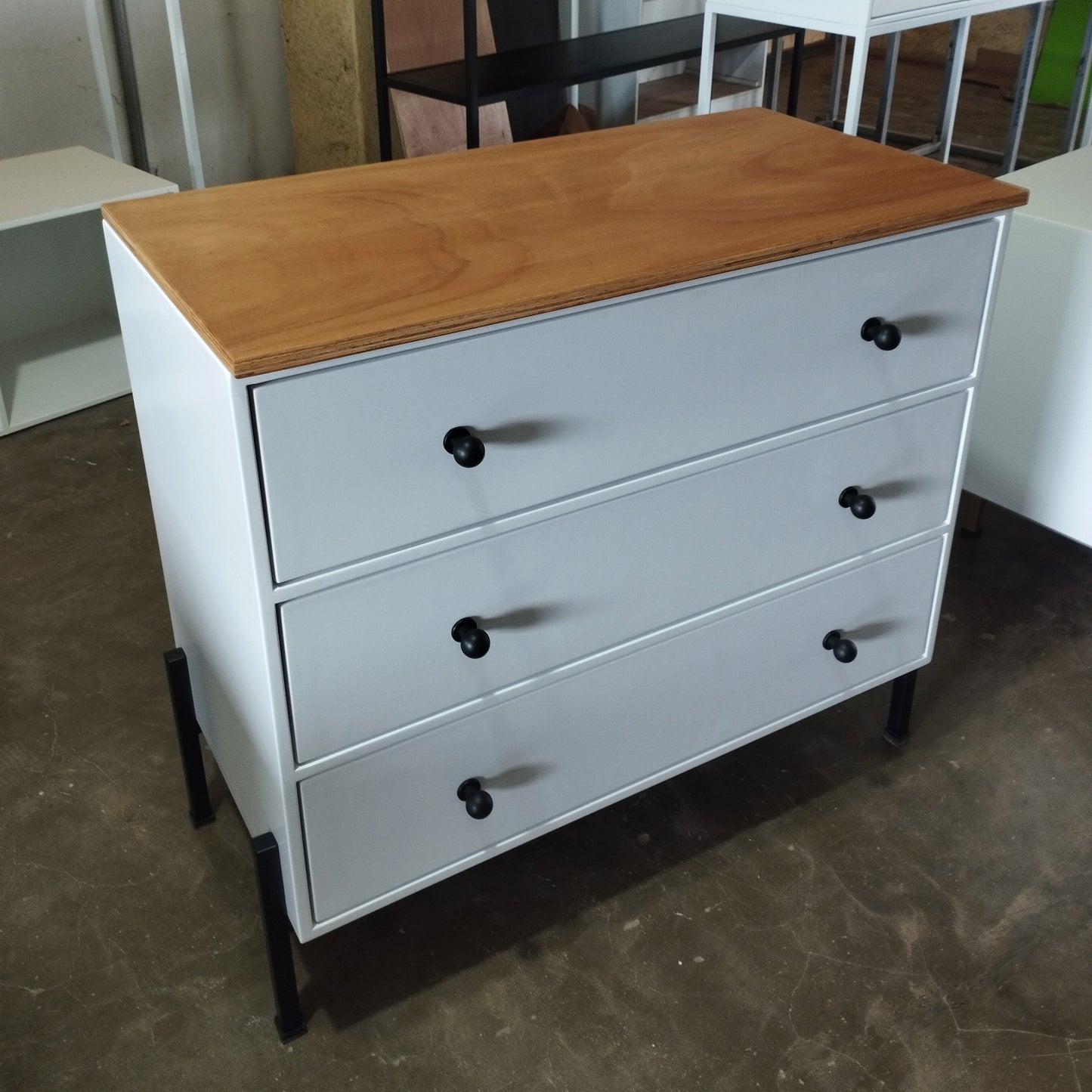 Trio Drawer LX