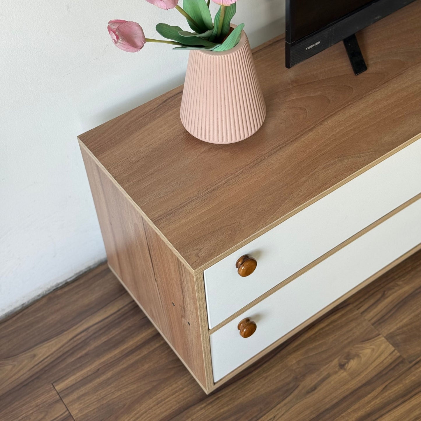 Divo TV Console