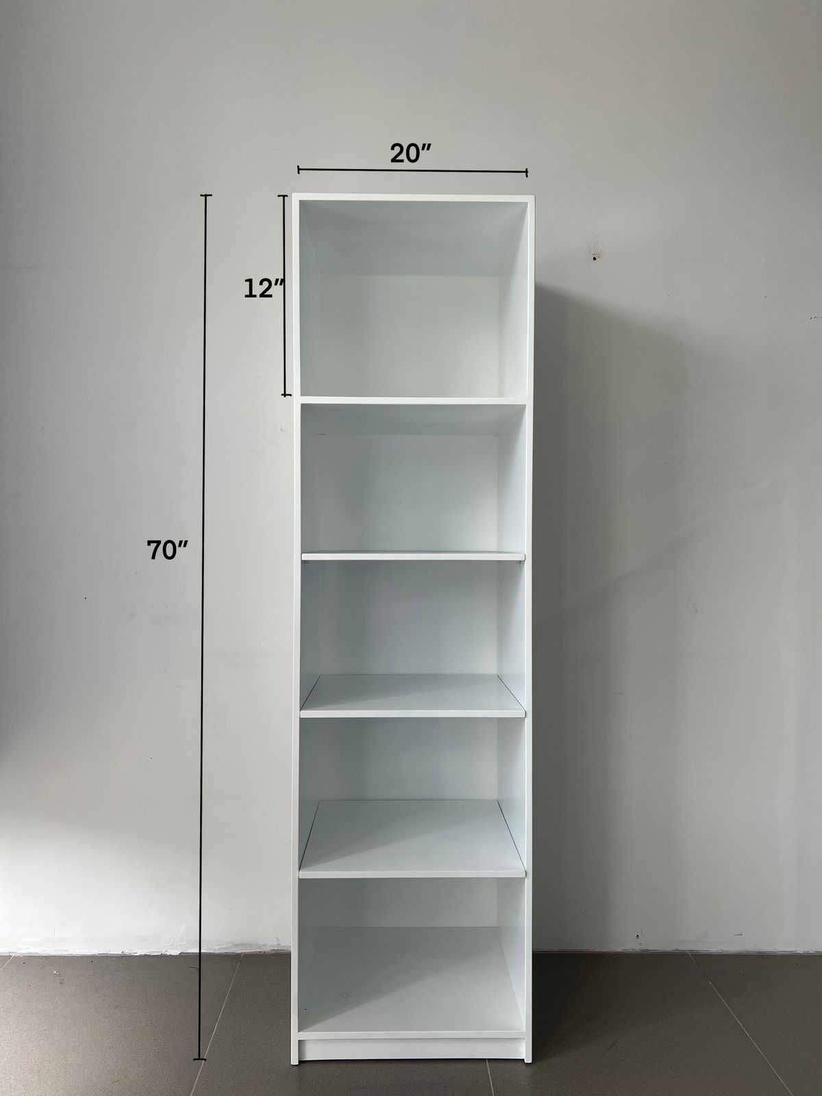 Lori Open Closet - Unit 03