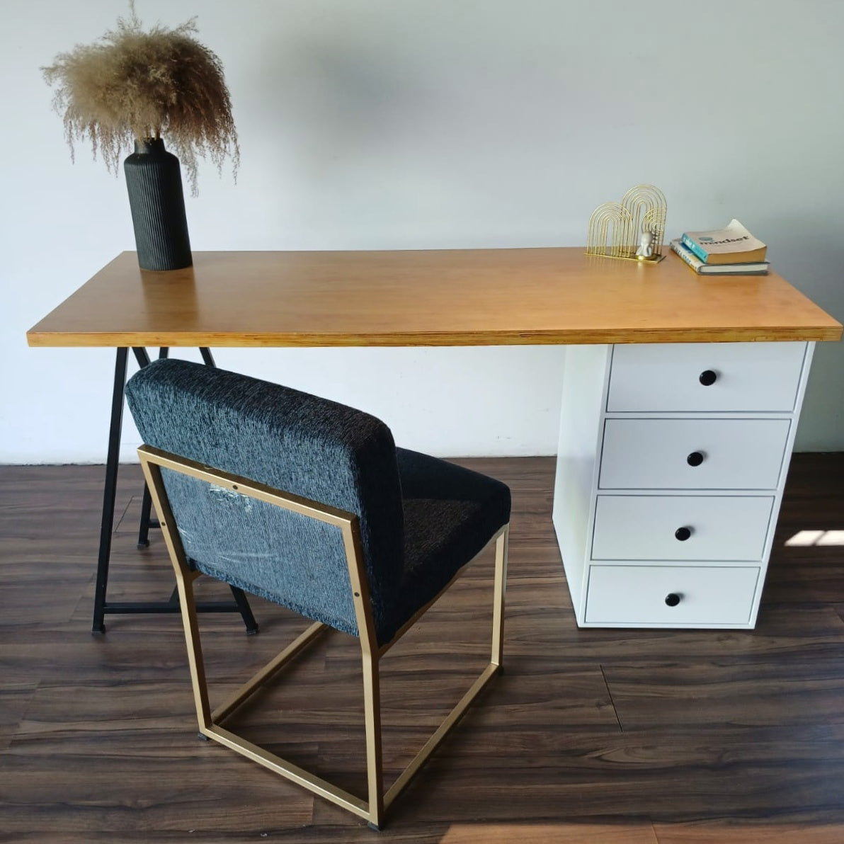 Nordic Nook Work Station