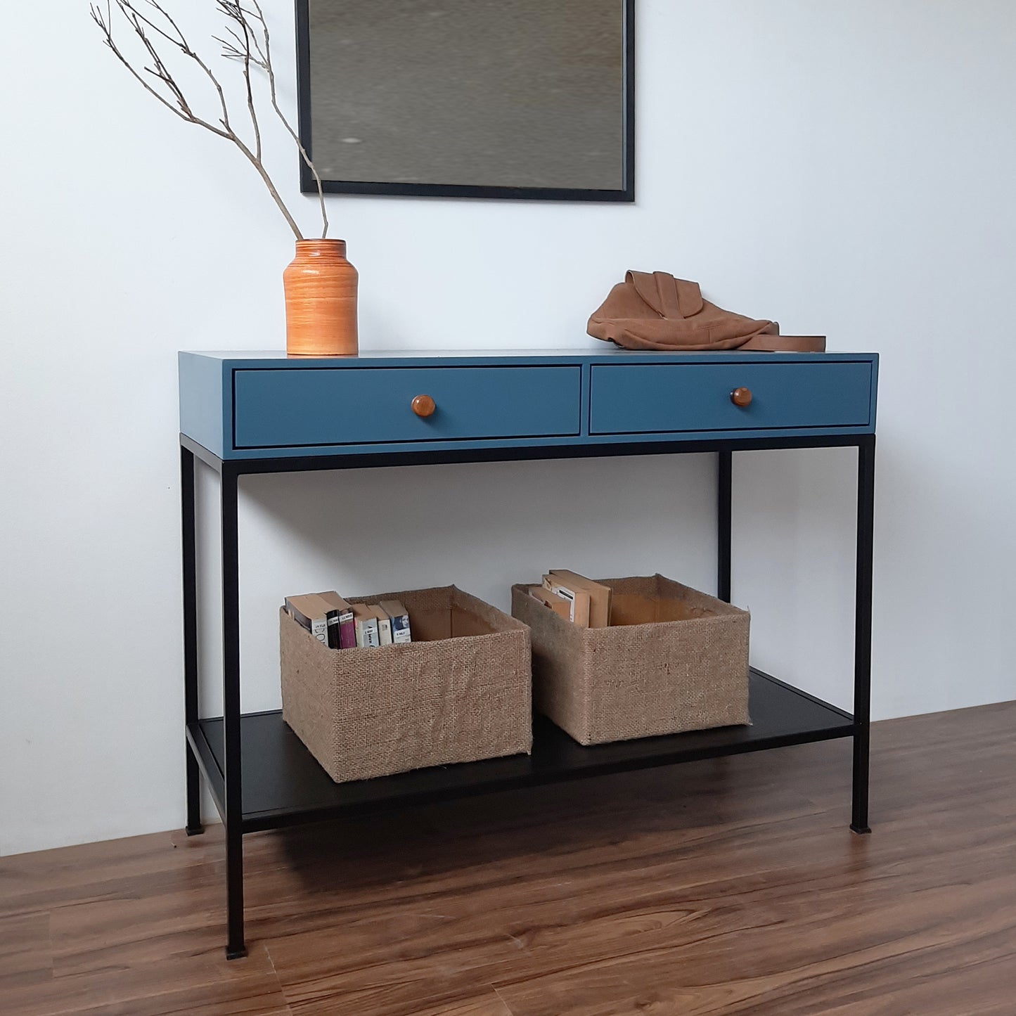 Shades Table (LS)