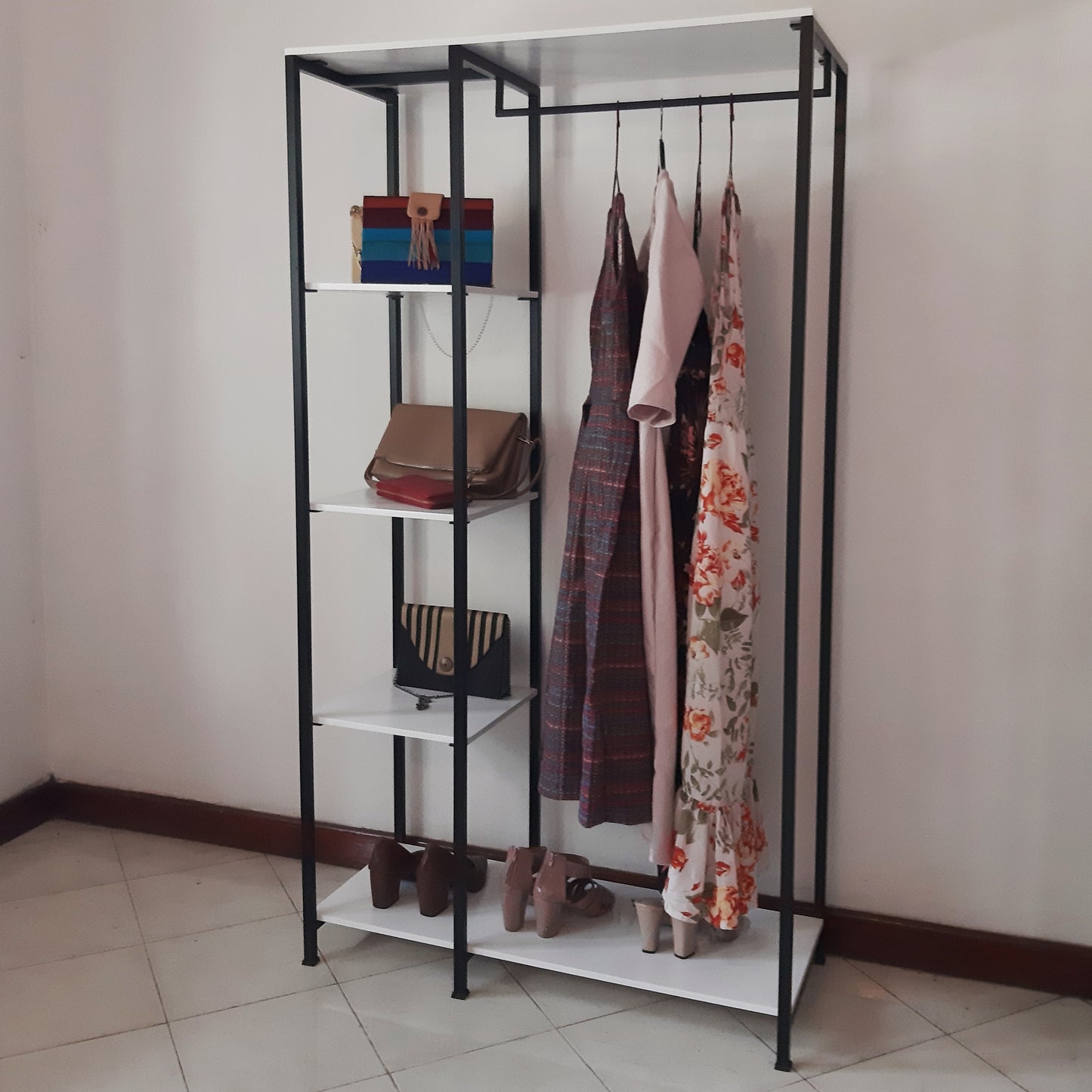 Juno Closet