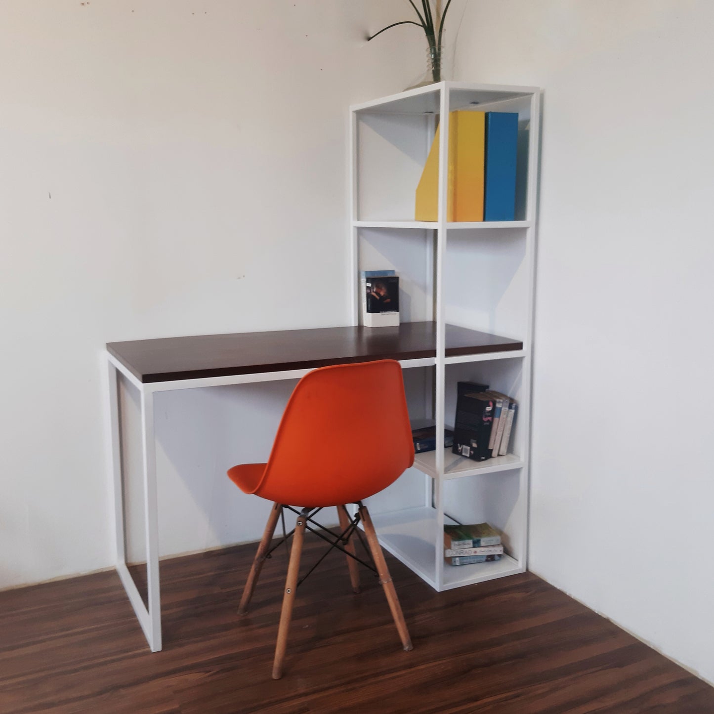 Breezer Work Station