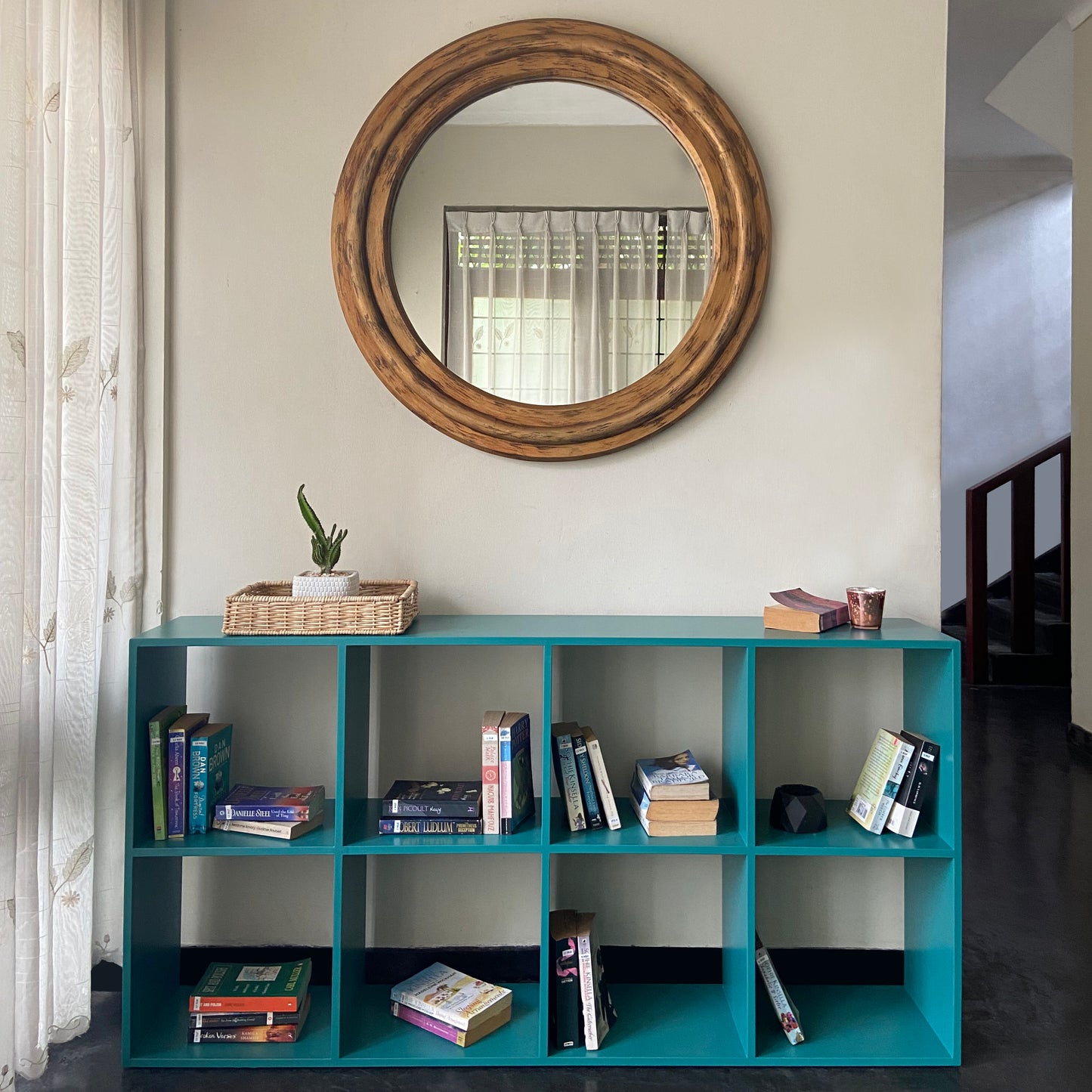 Leo Book Rack - Horizontal