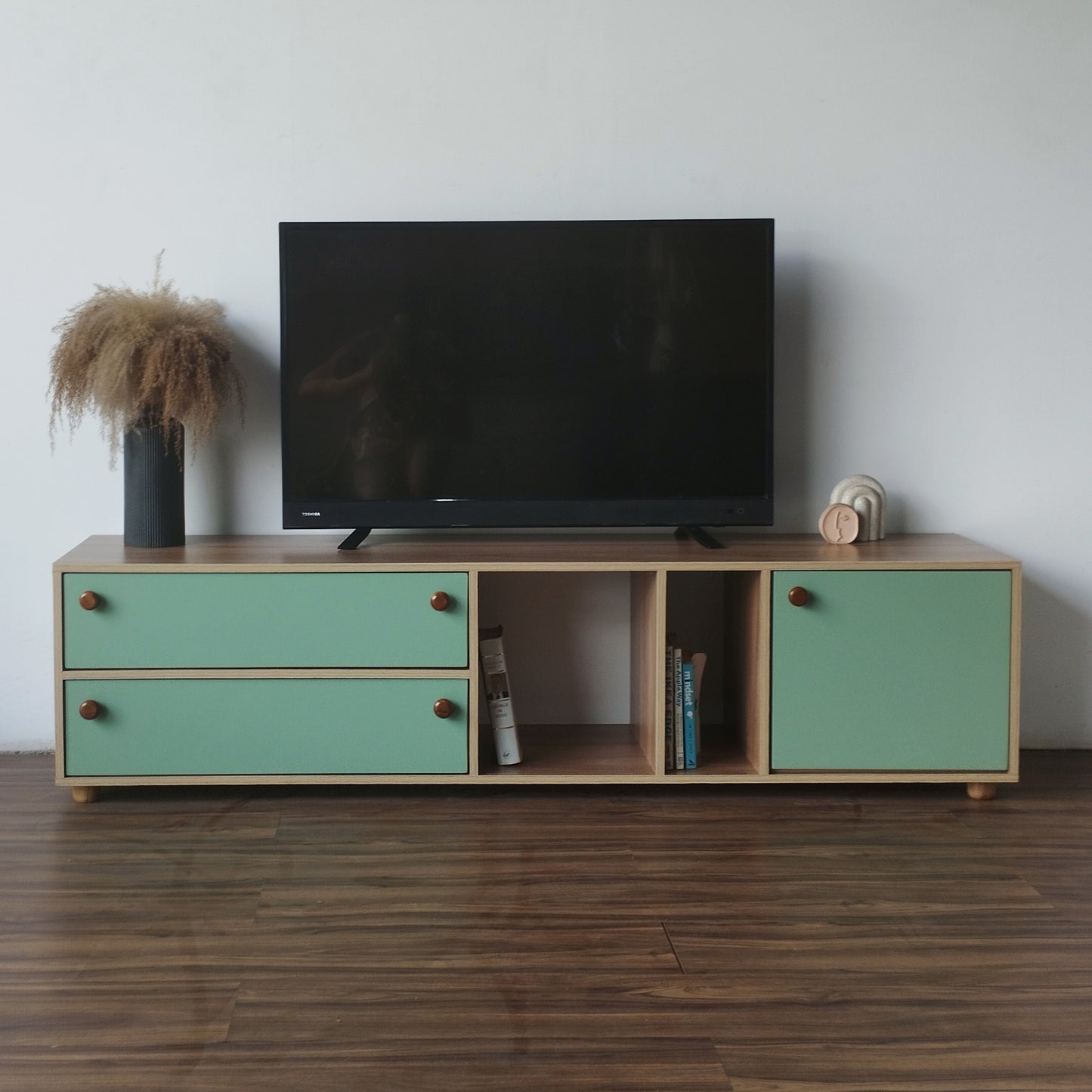 Divo TV Console