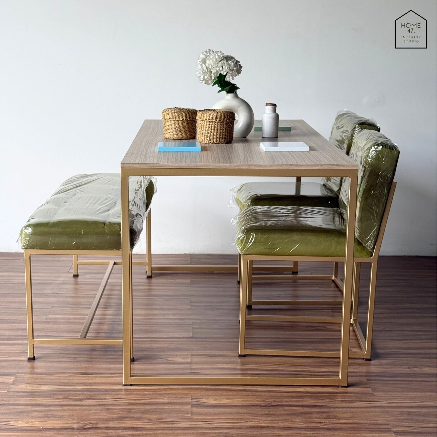Vista Table - 5 x 2.5