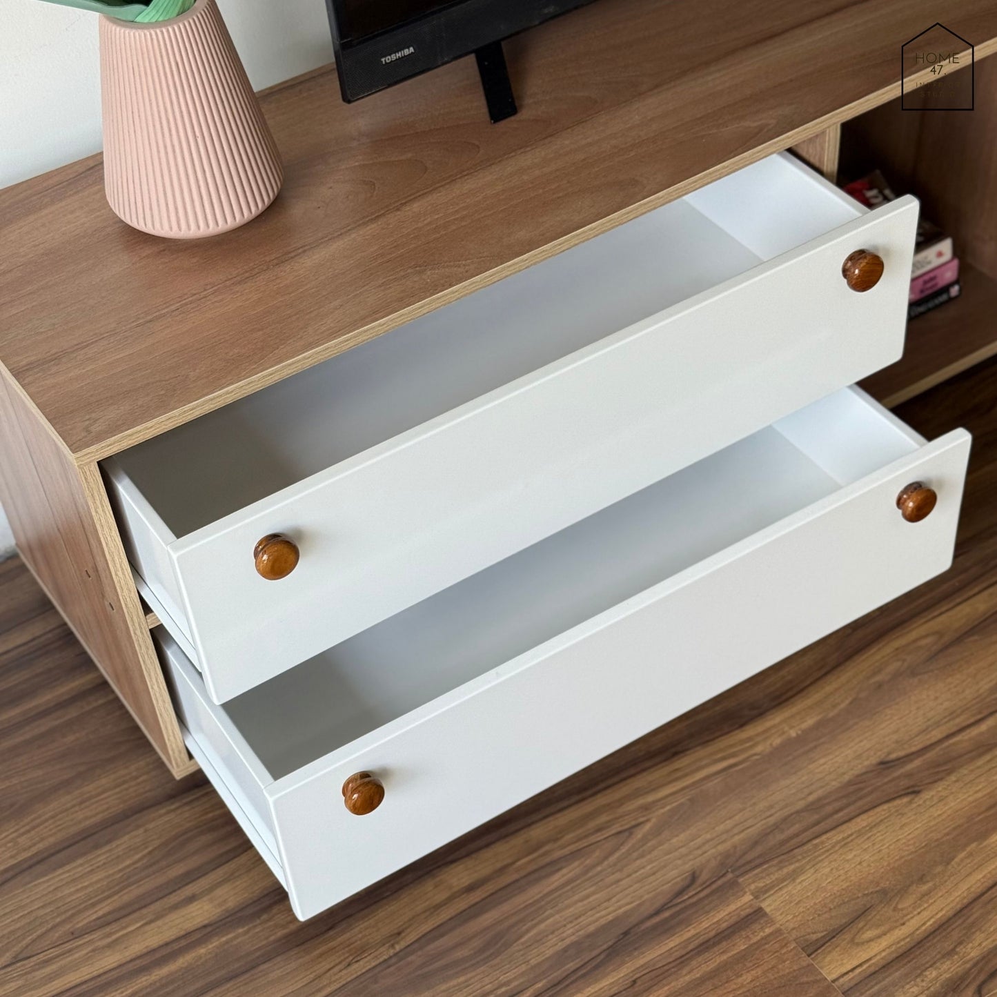 Divo TV Console