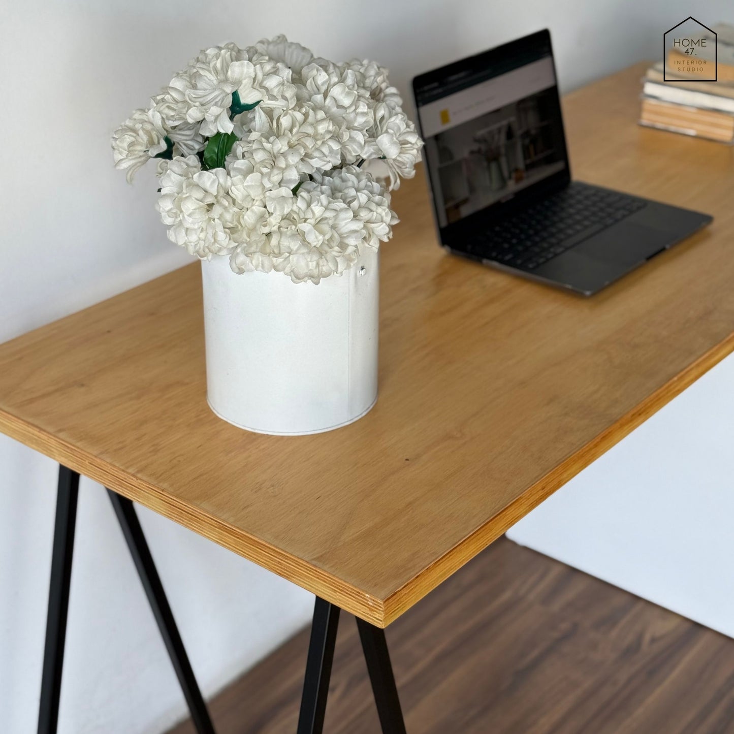 Nordic Nook Work Station