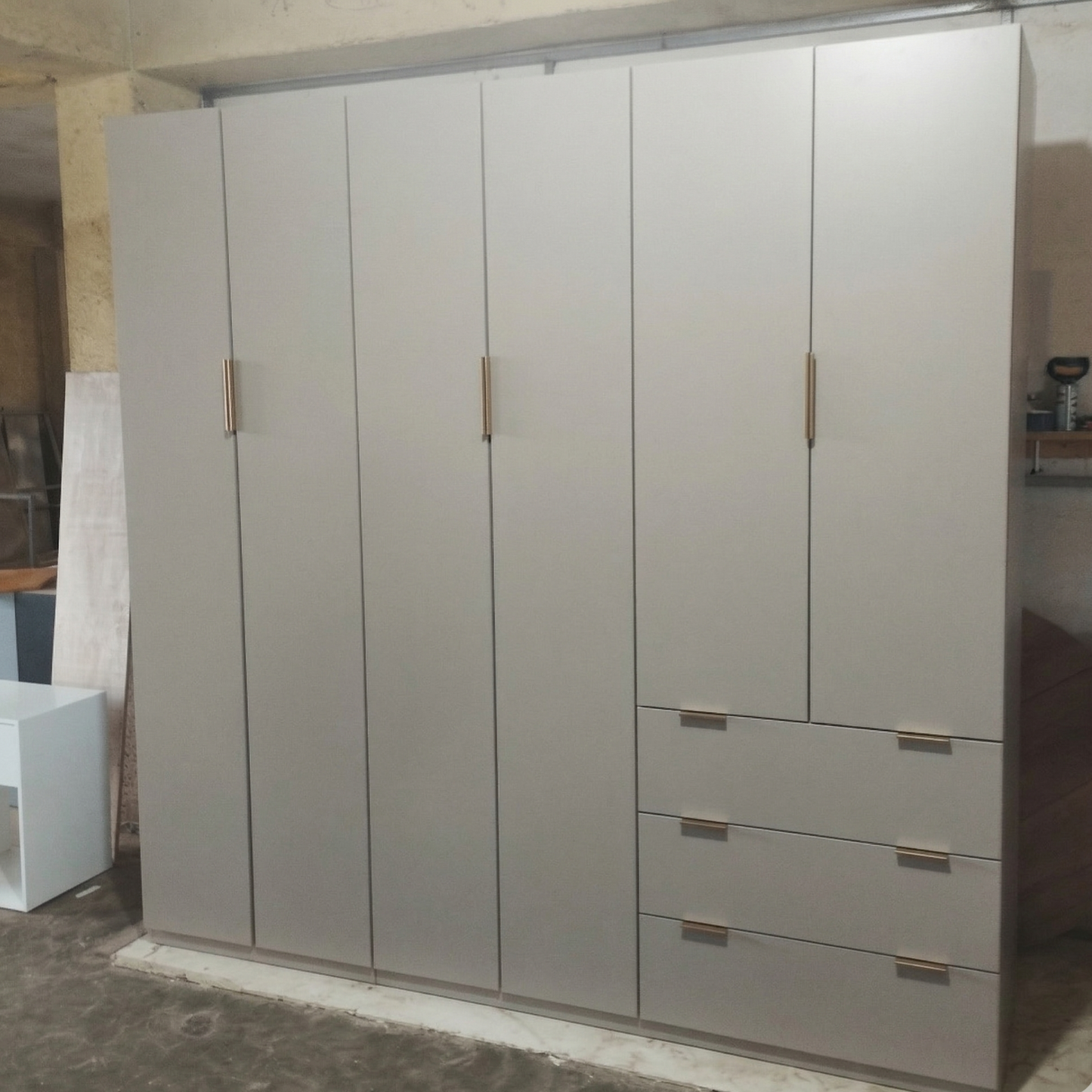Vera Closet