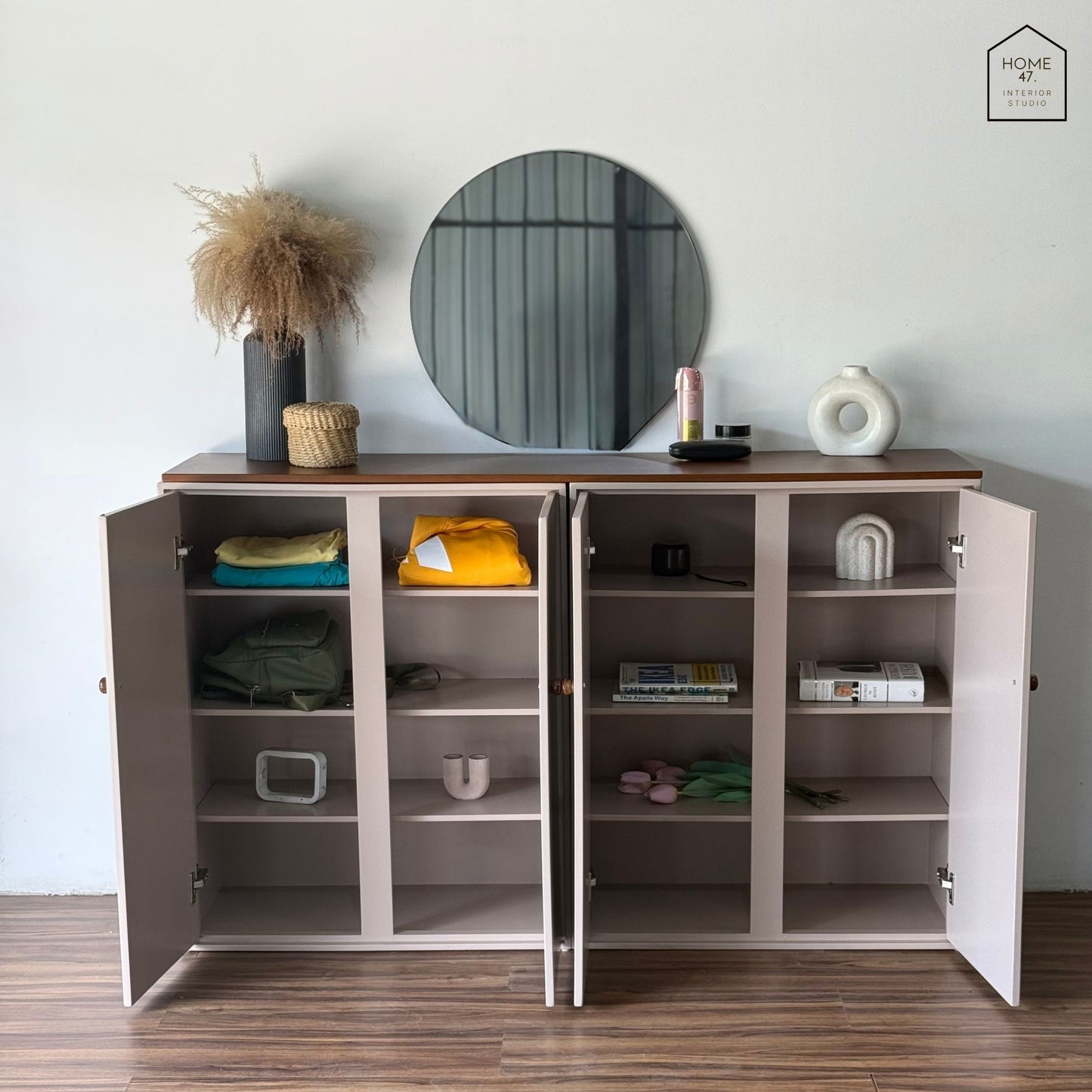 Centro Pantry Unit